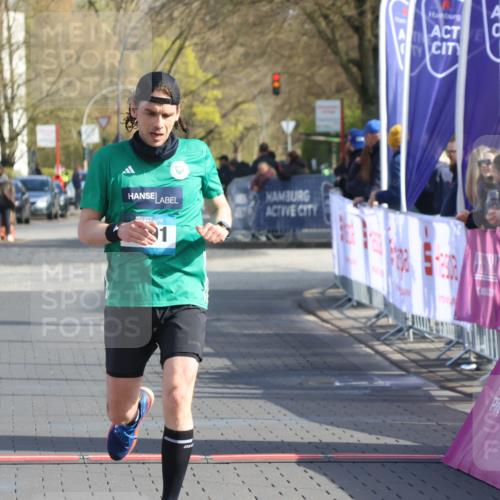 12.04.2026 - 45. Internationalen Wilhelmsburger Insellauf Strokosch-Dieckow http://msf.ph/oto/9452070 12.04.2026 10:21:25 Ziel 5591 meine-sportfotos.de