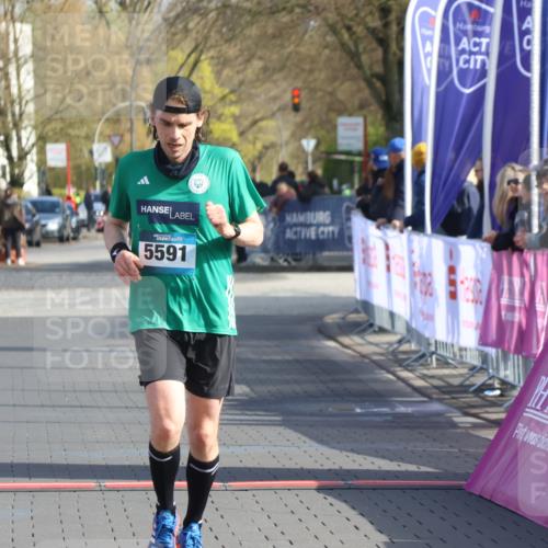 12.04.2026 - 45. Internationalen Wilhelmsburger Insellauf Strokosch-Dieckow http://msf.ph/oto/9452074 12.04.2026 10:21:25 Ziel 5591 meine-sportfotos.de