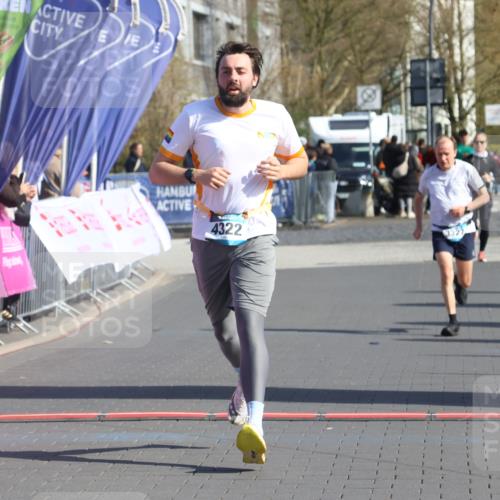 12.04.2026 - 45. Internationalen Wilhelmsburger Insellauf Strokosch-Dieckow http://msf.ph/oto/9452084 12.04.2026 10:33:25 Ziel 5623, 3708, 4322, 3327 meine-sportfotos.de