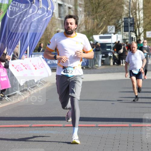 12.04.2026 - 45. Internationalen Wilhelmsburger Insellauf Strokosch-Dieckow http://msf.ph/oto/9452086 12.04.2026 10:33:25 Ziel 5623, 3708, 4322, 3327 meine-sportfotos.de