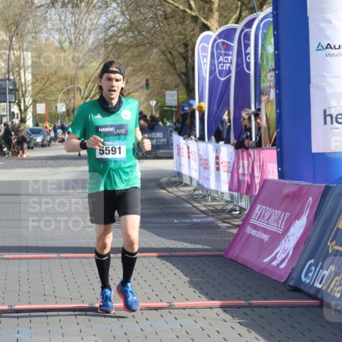 12.04.2026 - 45. Internationalen Wilhelmsburger Insellauf Strokosch-Dieckow http://msf.ph/oto/9452087 12.04.2026 10:21:26 Ziel 5591 meine-sportfotos.de
