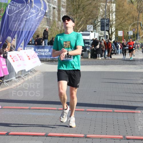 12.04.2026 - 45. Internationalen Wilhelmsburger Insellauf Strokosch-Dieckow http://msf.ph/oto/9452128 12.04.2026 10:33:37 Ziel 2892 meine-sportfotos.de