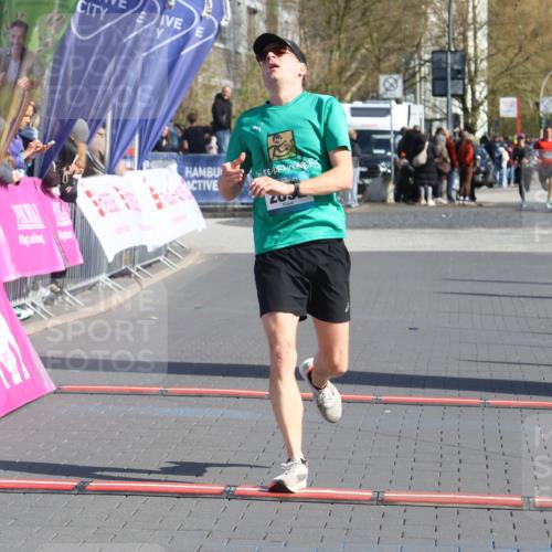 12.04.2026 - 45. Internationalen Wilhelmsburger Insellauf Strokosch-Dieckow http://msf.ph/oto/9452133 12.04.2026 10:33:37 Ziel 2892 meine-sportfotos.de