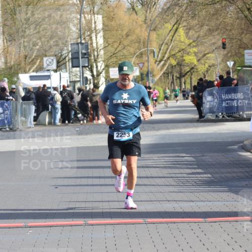 12.04.2026 - 45. Internationalen Wilhelmsburger Insellauf Strokosch-Dieckow http://msf.ph/oto/9452165 12.04.2026 10:21:55 Ziel 2253 meine-sportfotos.de