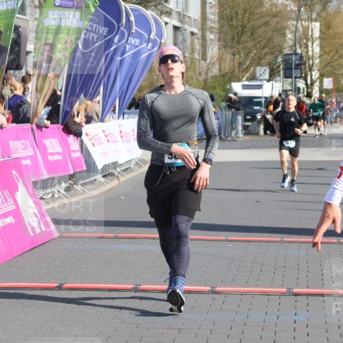 12.04.2026 - 45. Internationalen Wilhelmsburger Insellauf Strokosch-Dieckow http://msf.ph/oto/9452174 12.04.2026 10:33:54 Ziel 5821, 4738, 2893, 5843, 3447 meine-sportfotos.de