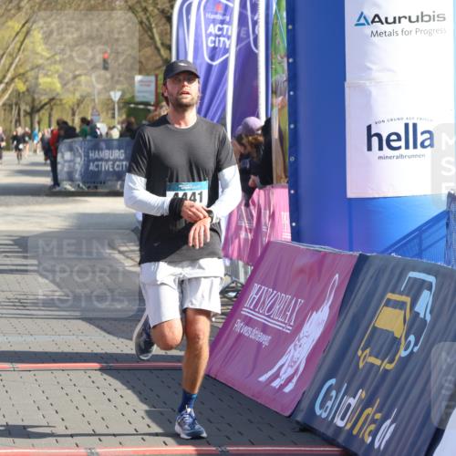 12.04.2026 - 45. Internationalen Wilhelmsburger Insellauf Strokosch-Dieckow http://msf.ph/oto/9452194 12.04.2026 10:33:58 Ziel 3447, 4441 meine-sportfotos.de