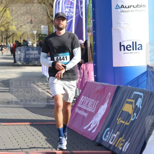 12.04.2026 - 45. Internationalen Wilhelmsburger Insellauf Strokosch-Dieckow http://msf.ph/oto/9452198 12.04.2026 10:33:58 Ziel 3447, 4441 meine-sportfotos.de