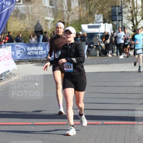 12.04.2026 - 45. Internationalen Wilhelmsburger Insellauf Strokosch-Dieckow http://msf.ph/oto/9452288 12.04.2026 10:34:35 Ziel 4493, 3945 meine-sportfotos.de