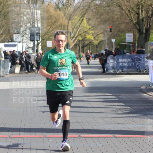 12.04.2026 - 45. Internationalen Wilhelmsburger Insellauf Strokosch-Dieckow http://msf.ph/oto/9452295 12.04.2026 10:22:27 Ziel 3771, 2010 meine-sportfotos.de