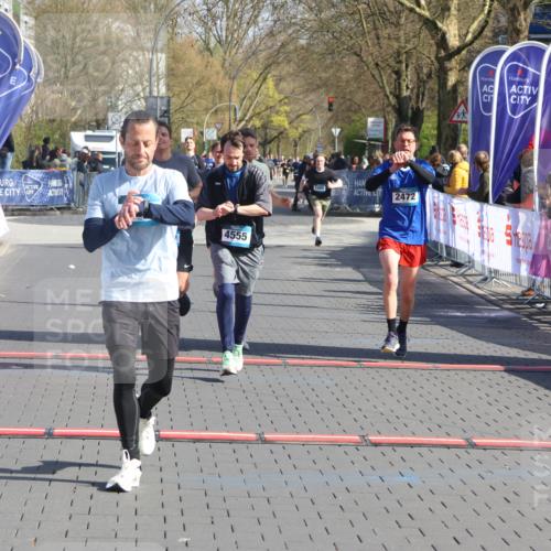 12.04.2026 - 45. Internationalen Wilhelmsburger Insellauf Strokosch-Dieckow http://msf.ph/oto/9452308 12.04.2026 10:34:48 Ziel 2270, 4555, 2472, 2559, 3636, 3929 meine-sportfotos.de