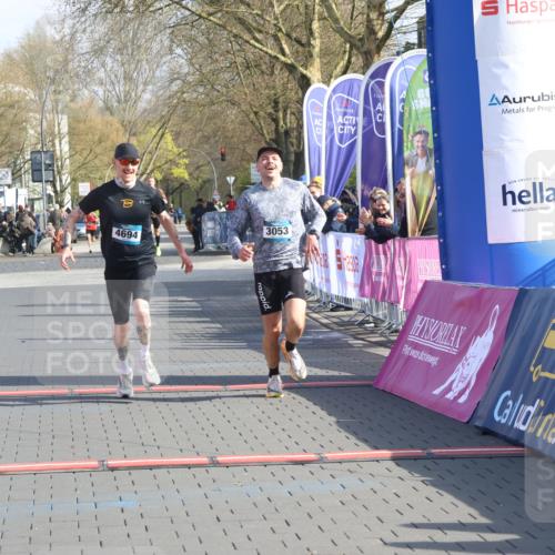 12.04.2026 - 45. Internationalen Wilhelmsburger Insellauf Strokosch-Dieckow http://msf.ph/oto/9452335 12.04.2026 10:22:42 Ziel 3053, 4694 meine-sportfotos.de