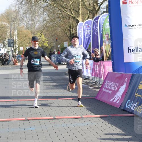 12.04.2026 - 45. Internationalen Wilhelmsburger Insellauf Strokosch-Dieckow http://msf.ph/oto/9452342 12.04.2026 10:22:42 Ziel 3053, 4694 meine-sportfotos.de