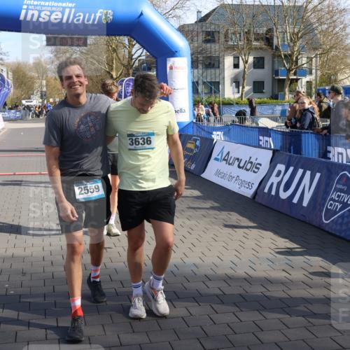 12.04.2026 - 45. Internationalen Wilhelmsburger Insellauf Strokosch-Dieckow http://msf.ph/oto/9452348 12.04.2026 10:34:57 Ziel 5480, 3042, 3065, 2123 meine-sportfotos.de