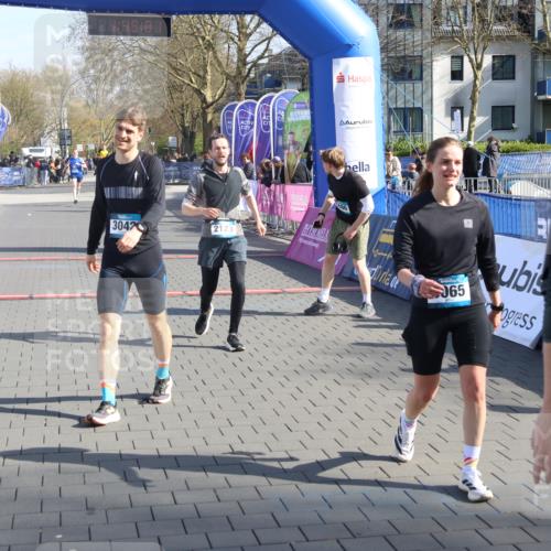 12.04.2026 - 45. Internationalen Wilhelmsburger Insellauf Strokosch-Dieckow http://msf.ph/oto/9452358 12.04.2026 10:35:00 Ziel 2123, 3485 meine-sportfotos.de