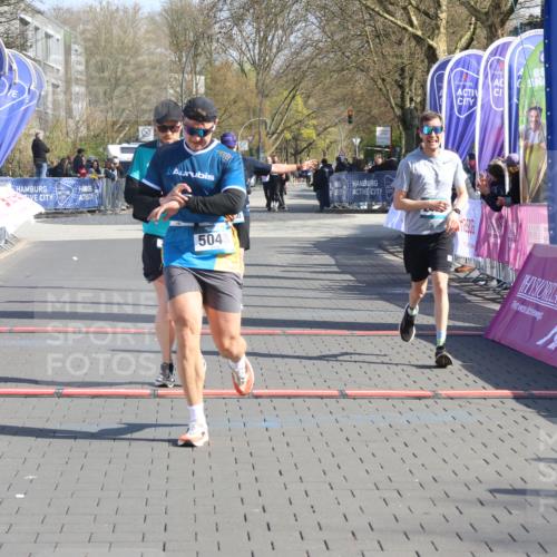 12.04.2026 - 45. Internationalen Wilhelmsburger Insellauf Strokosch-Dieckow http://msf.ph/oto/9452408 12.04.2026 10:35:25 Ziel 5036, 5048, 2423, 2814, 4000, 5551 meine-sportfotos.de