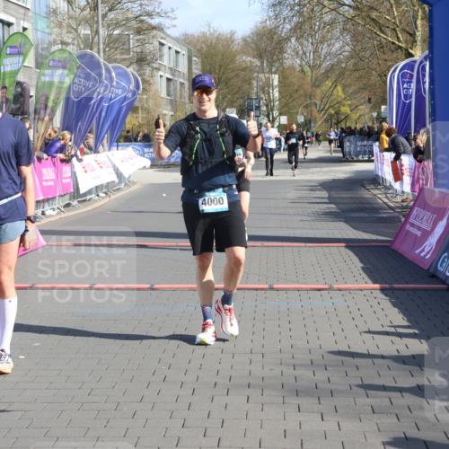 12.04.2026 - 45. Internationalen Wilhelmsburger Insellauf Strokosch-Dieckow http://msf.ph/oto/9452437 12.04.2026 10:35:32 Ziel 4000, 5551, 4109, 2497 meine-sportfotos.de