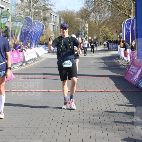12.04.2026 - 45. Internationalen Wilhelmsburger Insellauf Strokosch-Dieckow http://msf.ph/oto/9452439 12.04.2026 10:35:32 Ziel 4000, 5551, 4109, 2497 meine-sportfotos.de