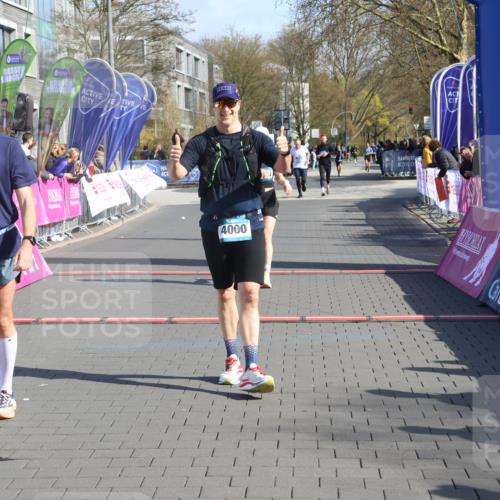 12.04.2026 - 45. Internationalen Wilhelmsburger Insellauf Strokosch-Dieckow http://msf.ph/oto/9452442 12.04.2026 10:35:32 Ziel 4000, 5551, 4109, 2497 meine-sportfotos.de