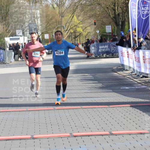 12.04.2026 - 45. Internationalen Wilhelmsburger Insellauf Strokosch-Dieckow http://msf.ph/oto/9452449 12.04.2026 10:23:15 Ziel 4384, 4291 meine-sportfotos.de