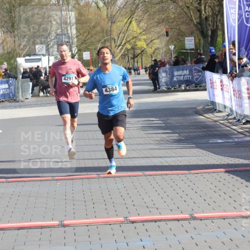 12.04.2026 - 45. Internationalen Wilhelmsburger Insellauf Strokosch-Dieckow http://msf.ph/oto/9452456 12.04.2026 10:23:15 Ziel 4384, 4291 meine-sportfotos.de