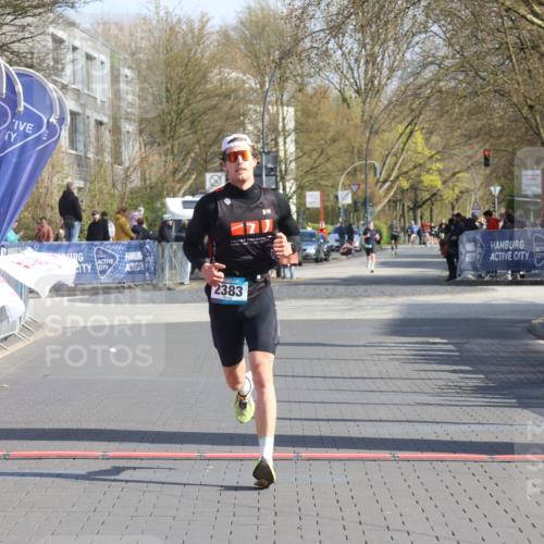 12.04.2026 - 45. Internationalen Wilhelmsburger Insellauf Strokosch-Dieckow http://msf.ph/oto/9452483 12.04.2026 10:23:22 Ziel 2383 meine-sportfotos.de