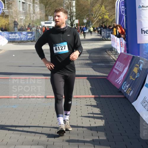 12.04.2026 - 45. Internationalen Wilhelmsburger Insellauf Strokosch-Dieckow http://msf.ph/oto/9452487 12.04.2026 10:35:46 Ziel 4127, 5523 meine-sportfotos.de