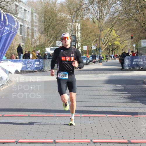 12.04.2026 - 45. Internationalen Wilhelmsburger Insellauf Strokosch-Dieckow http://msf.ph/oto/9452490 12.04.2026 10:23:23 Ziel 2383 meine-sportfotos.de