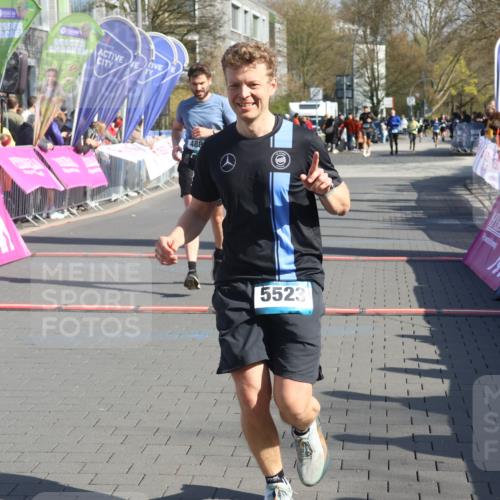 12.04.2026 - 45. Internationalen Wilhelmsburger Insellauf Strokosch-Dieckow http://msf.ph/oto/9452506 12.04.2026 10:35:51 Ziel 5523, 4884 meine-sportfotos.de