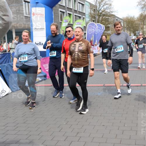 12.04.2026 - 45. Internationalen Wilhelmsburger Insellauf Strokosch-Dieckow http://msf.ph/oto/9452518 12.04.2026 13:09:33 Ziel 3406, 3359, 2981, 5712, 3791, 4453, 4204, 4611, 2440, 2011 meine-sportfotos.de