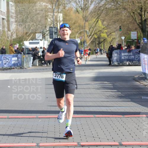 12.04.2026 - 45. Internationalen Wilhelmsburger Insellauf Strokosch-Dieckow http://msf.ph/oto/9452520 12.04.2026 10:23:41 Ziel 3776 meine-sportfotos.de
