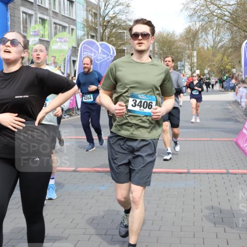 12.04.2026 - 45. Internationalen Wilhelmsburger Insellauf Strokosch-Dieckow http://msf.ph/oto/9452527 12.04.2026 13:09:31 Ziel 3261, 5324, 3406, 3359, 2981, 5712, 3791, 4453, 4204, 4611, 2440 meine-sportfotos.de
