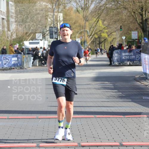 12.04.2026 - 45. Internationalen Wilhelmsburger Insellauf Strokosch-Dieckow http://msf.ph/oto/9452529 12.04.2026 10:23:41 Ziel 3776 meine-sportfotos.de