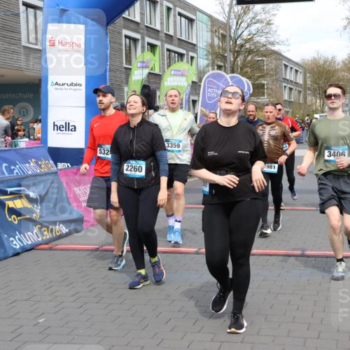 12.04.2026 - 45. Internationalen Wilhelmsburger Insellauf Strokosch-Dieckow http://msf.ph/oto/9452551 12.04.2026 13:09:30 Ziel 2260, 3261, 5324, 3406, 3359, 2981, 5712, 3791, 4453, 4204, 4611, 2440 meine-sportfotos.de