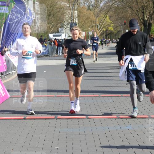 12.04.2026 - 45. Internationalen Wilhelmsburger Insellauf Strokosch-Dieckow http://msf.ph/oto/9452563 12.04.2026 10:36:17 Ziel 5589, 3084, 3516 meine-sportfotos.de