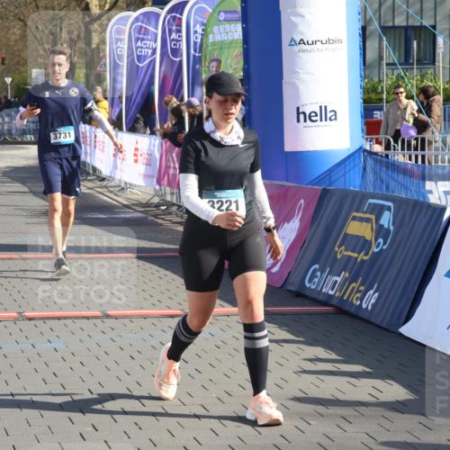 12.04.2026 - 45. Internationalen Wilhelmsburger Insellauf Strokosch-Dieckow http://msf.ph/oto/9452595 12.04.2026 10:36:24 Ziel 3221, 2192, 3731, 4118 meine-sportfotos.de