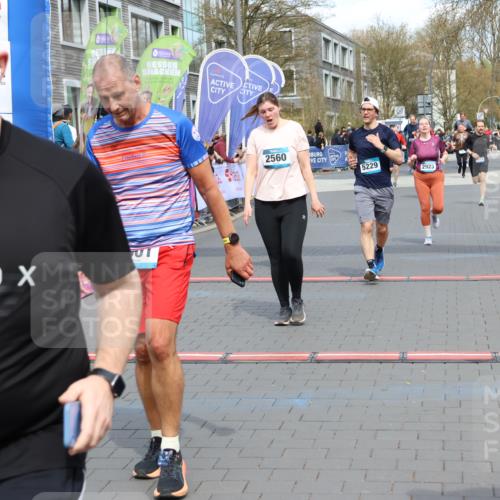 12.04.2026 - 45. Internationalen Wilhelmsburger Insellauf Strokosch-Dieckow http://msf.ph/oto/9452596 12.04.2026 13:09:21 Ziel 4901, 5746, 2560, 5229, 2077, 2923, 4652 meine-sportfotos.de