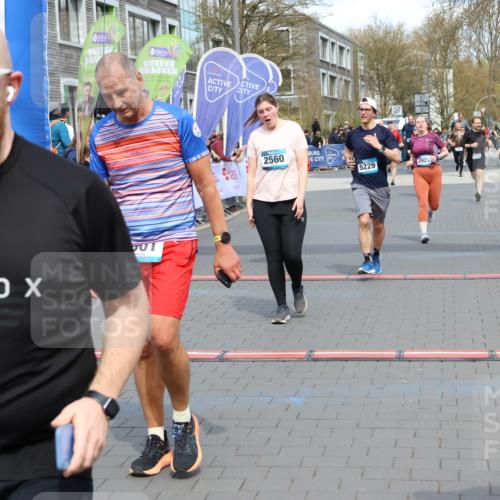 12.04.2026 - 45. Internationalen Wilhelmsburger Insellauf Strokosch-Dieckow http://msf.ph/oto/9452601 12.04.2026 13:09:21 Ziel 4901, 5746, 2560, 5229, 2077, 2923, 4652 meine-sportfotos.de