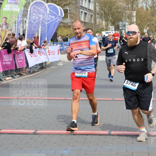 12.04.2026 - 45. Internationalen Wilhelmsburger Insellauf Strokosch-Dieckow http://msf.ph/oto/9452611 12.04.2026 13:09:18 Ziel 4039, 4901, 5746, 2560, 5229, 2077, 2923 meine-sportfotos.de