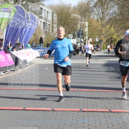 12.04.2026 - 45. Internationalen Wilhelmsburger Insellauf Strokosch-Dieckow http://msf.ph/oto/9452625 12.04.2026 10:24:17 Ziel 3476, 2702 meine-sportfotos.de
