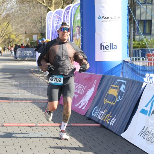 12.04.2026 - 45. Internationalen Wilhelmsburger Insellauf Strokosch-Dieckow http://msf.ph/oto/9452643 12.04.2026 10:24:18 Ziel 3476, 2702, 3351 meine-sportfotos.de