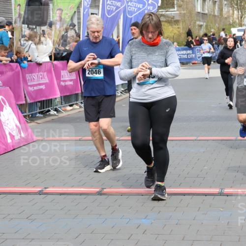 12.04.2026 - 45. Internationalen Wilhelmsburger Insellauf Strokosch-Dieckow http://msf.ph/oto/9452684 12.04.2026 13:09:02 Ziel 2436, 2045, 3745, 2046, 4102, 5795, 4860, 5313 meine-sportfotos.de