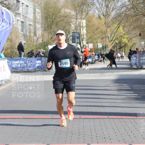12.04.2026 - 45. Internationalen Wilhelmsburger Insellauf Strokosch-Dieckow http://msf.ph/oto/9452732 12.04.2026 10:24:51 Ziel 2595 meine-sportfotos.de