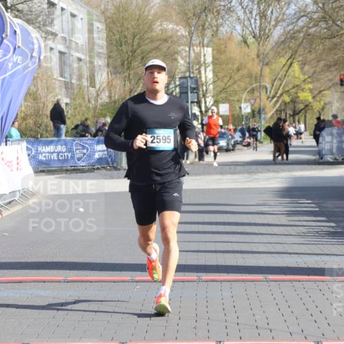 12.04.2026 - 45. Internationalen Wilhelmsburger Insellauf Strokosch-Dieckow http://msf.ph/oto/9452741 12.04.2026 10:24:52 Ziel 2595 meine-sportfotos.de