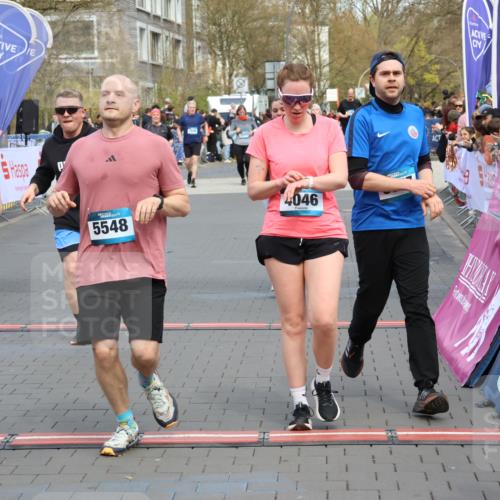 12.04.2026 - 45. Internationalen Wilhelmsburger Insellauf Strokosch-Dieckow http://msf.ph/oto/9452745 12.04.2026 13:08:49 Ziel 4454, 4046, 4824, 5548, 5547, 4640, 5231, 5306 meine-sportfotos.de