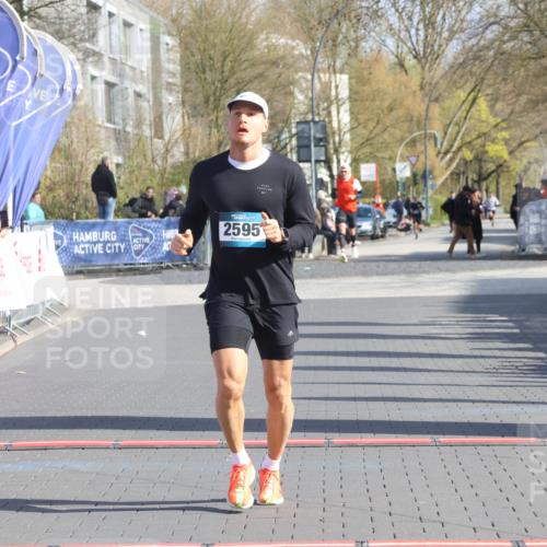 12.04.2026 - 45. Internationalen Wilhelmsburger Insellauf Strokosch-Dieckow http://msf.ph/oto/9452749 12.04.2026 10:24:52 Ziel 2595 meine-sportfotos.de