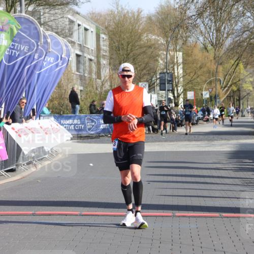 12.04.2026 - 45. Internationalen Wilhelmsburger Insellauf Strokosch-Dieckow http://msf.ph/oto/9452764 12.04.2026 10:25:02 Ziel 4143 meine-sportfotos.de