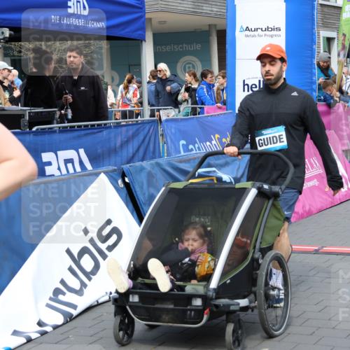 12.04.2026 - 45. Internationalen Wilhelmsburger Insellauf Strokosch-Dieckow http://msf.ph/oto/9452766 12.04.2026 13:08:43 Ziel 5215, 4940, 4454, 4046 meine-sportfotos.de