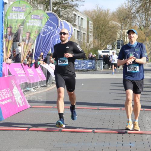 12.04.2026 - 45. Internationalen Wilhelmsburger Insellauf Strokosch-Dieckow http://msf.ph/oto/9452802 12.04.2026 10:25:13 Ziel 5609, 4296 meine-sportfotos.de