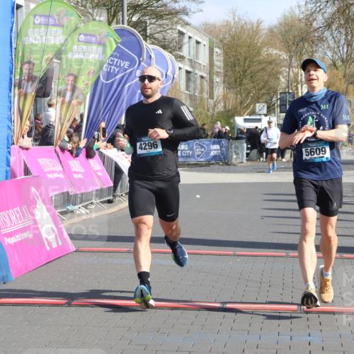 12.04.2026 - 45. Internationalen Wilhelmsburger Insellauf Strokosch-Dieckow http://msf.ph/oto/9452806 12.04.2026 10:25:13 Ziel 5609, 4296 meine-sportfotos.de