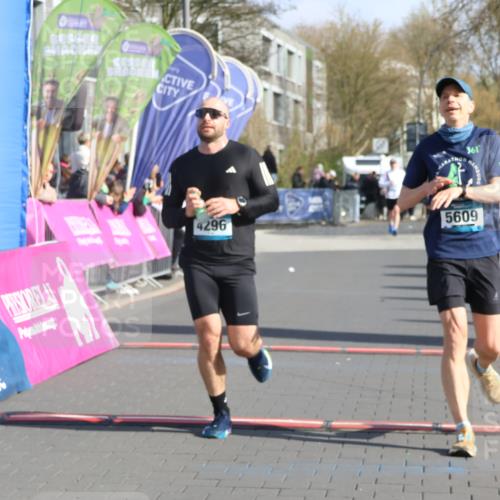12.04.2026 - 45. Internationalen Wilhelmsburger Insellauf Strokosch-Dieckow http://msf.ph/oto/9452810 12.04.2026 10:25:13 Ziel 5609, 4296 meine-sportfotos.de